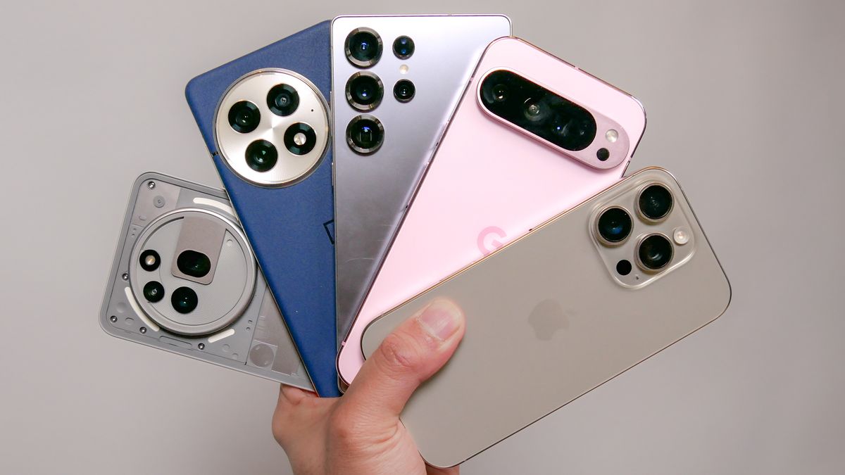 Best Smart Phones Under 15,000